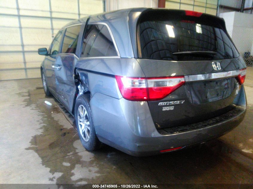 VIN 5FNRL5H64DB040741 2013 HONDA ODYSSEY no.3