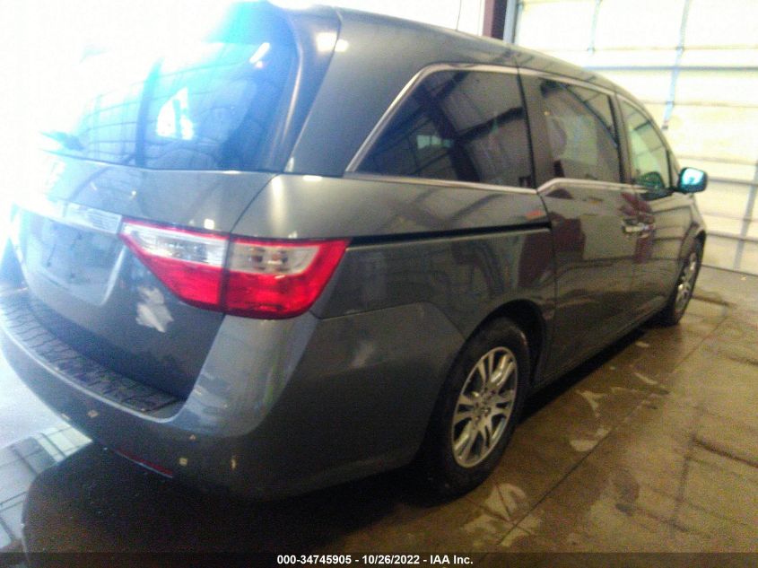 VIN 5FNRL5H64DB040741 2013 HONDA ODYSSEY no.4