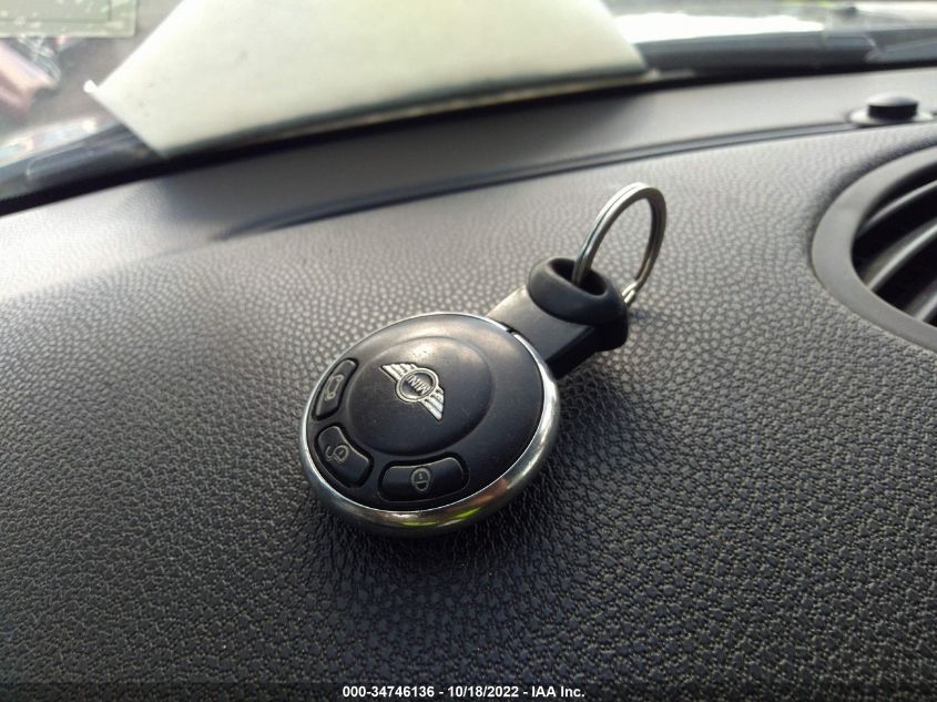 2013 MINI COOPER HARDTOP WMWSU3C59DT678382