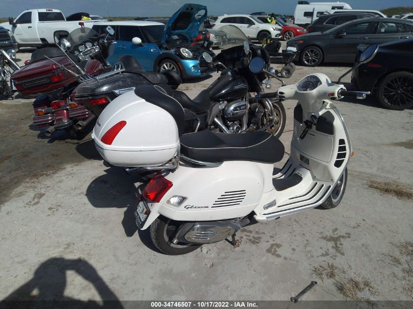 2013 VESPA GTS 300 SUPER ZAPM459L6D5703657