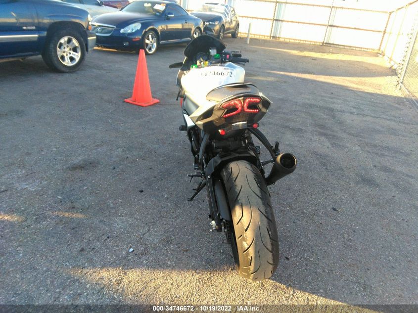 2018 KAWASAKI ZX636 E JKBZXJE10JA027372