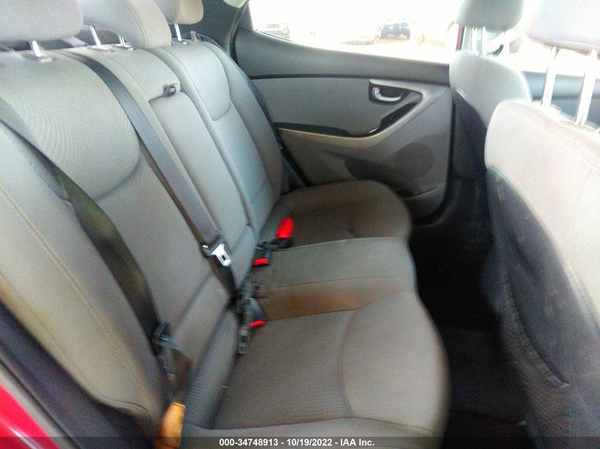 2015 HYUNDAI ELANTRA VIN: KMHDH4AE2FU458891
