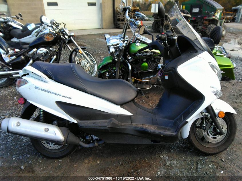 2020 SUZUKI UH200 - MLCCH41A0L1600149