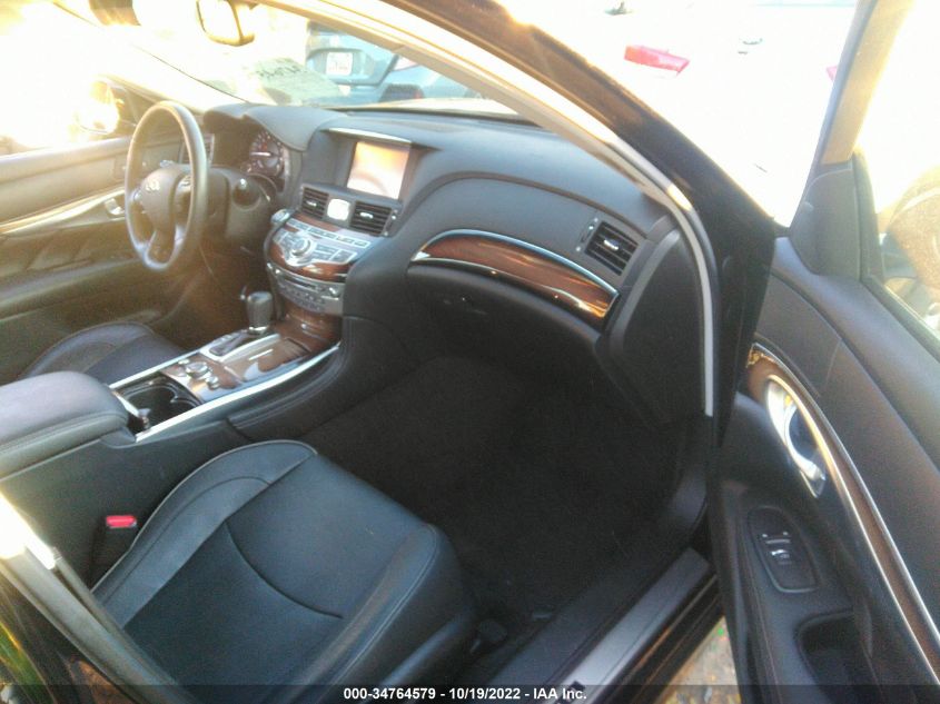 2015 INFINITI Q70 JN1AY1AR1FM160084