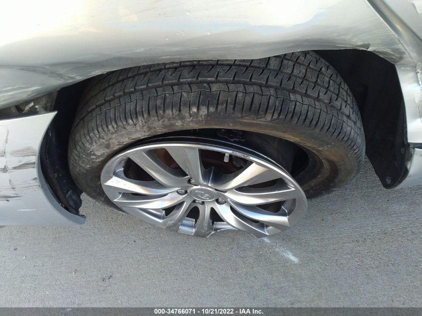 2015 INFINITI Q70 JN1BY1AR8FM562740