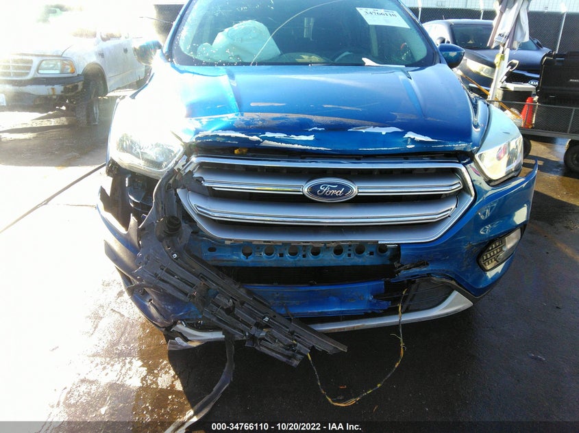 VIN 1FMCU0GD9HUB95316 2017 FORD ESCAPE SE