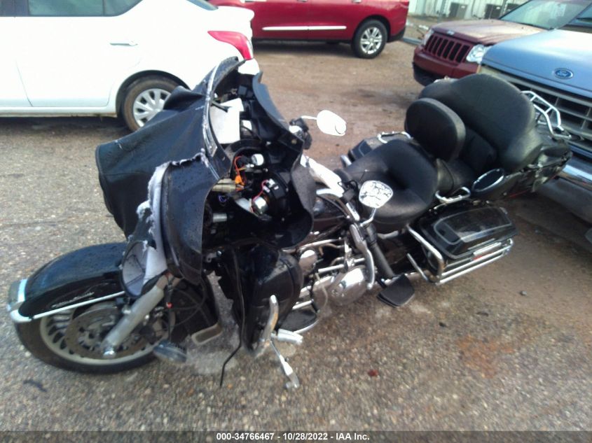 2009 HARLEY-DAVIDSON FLHTCU 1HD1FC41X9Y623131