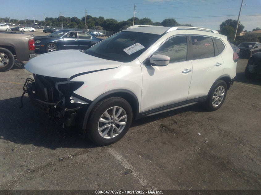 VIN KNMAT2MT9JP557493 2018 NISSAN ROGUE SV