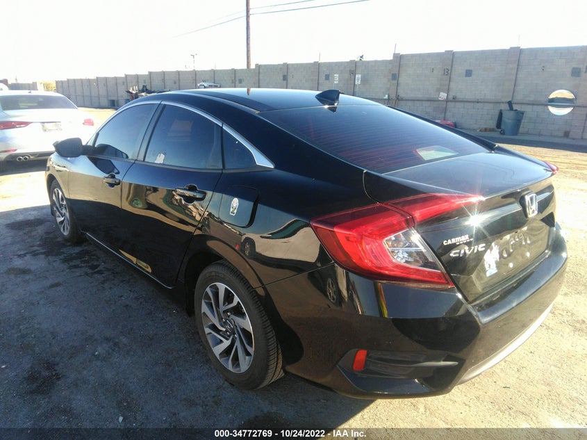 VIN 2HGFC2F86JH570609 2018 HONDA CIVIC SEDAN EX