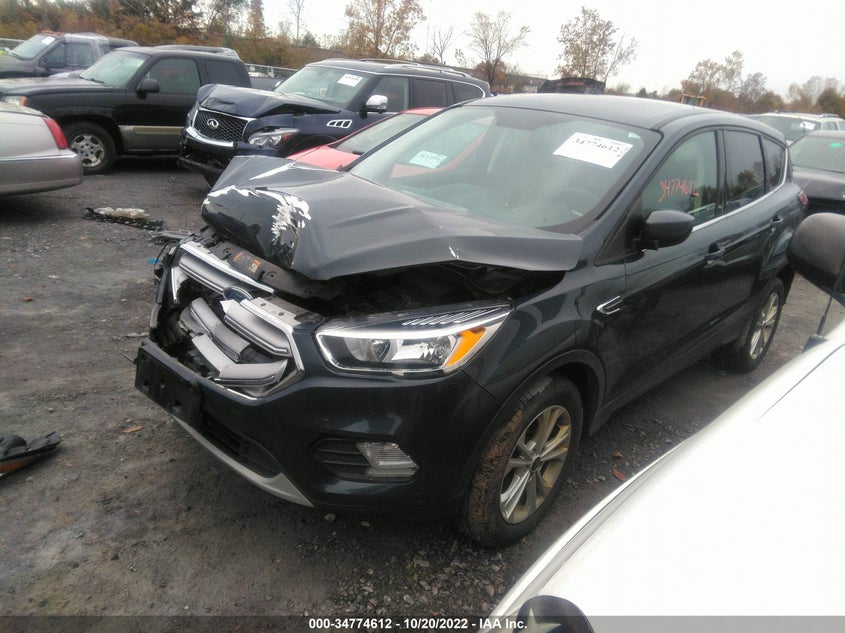 VIN 1FMCU0GD1KUB51799 2019 FORD ESCAPE SE