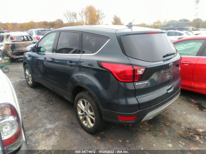 VIN 1FMCU0GD1KUB51799 2019 FORD ESCAPE SE