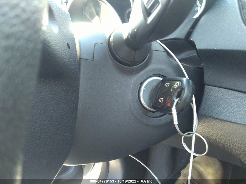 VIN 3FADP4BJ1KM134175 2019 FORD FIESTA SE