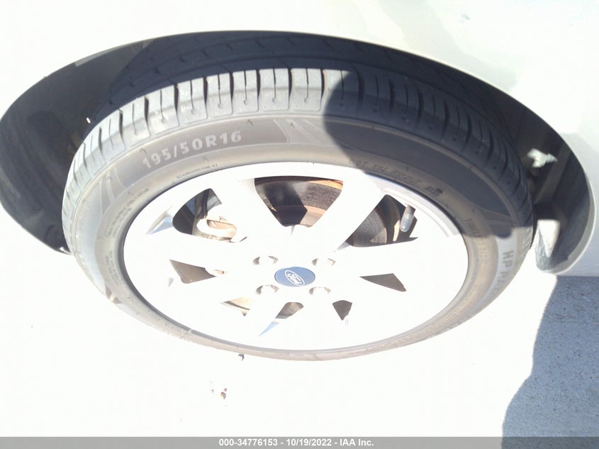VIN 3FADP4BJ1KM134175 2019 FORD FIESTA SE