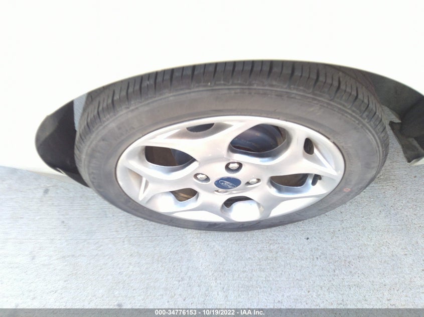 VIN 3FADP4BJ1KM134175 2019 FORD FIESTA SE