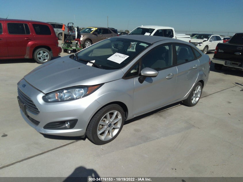 VIN 3FADP4BJ1KM134175 2019 FORD FIESTA SE