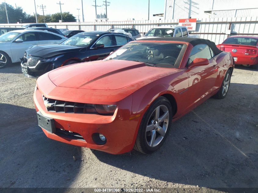 VIN 2G1FB3D34D9221910 2013 CHEVROLET CAMARO no.2