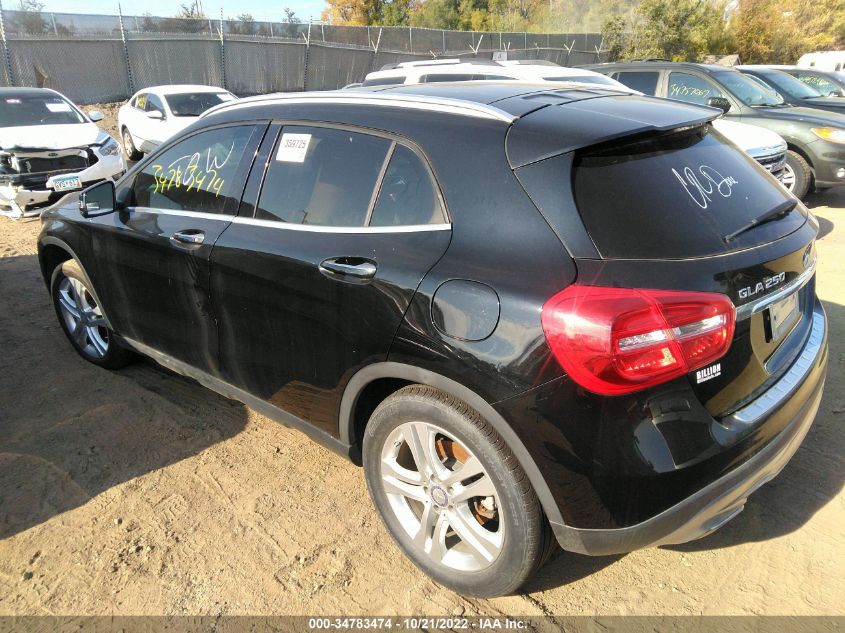 2015 MERCEDES-BENZ GLA-CLASS GLA 250 WDCTG4GB2FJ134819