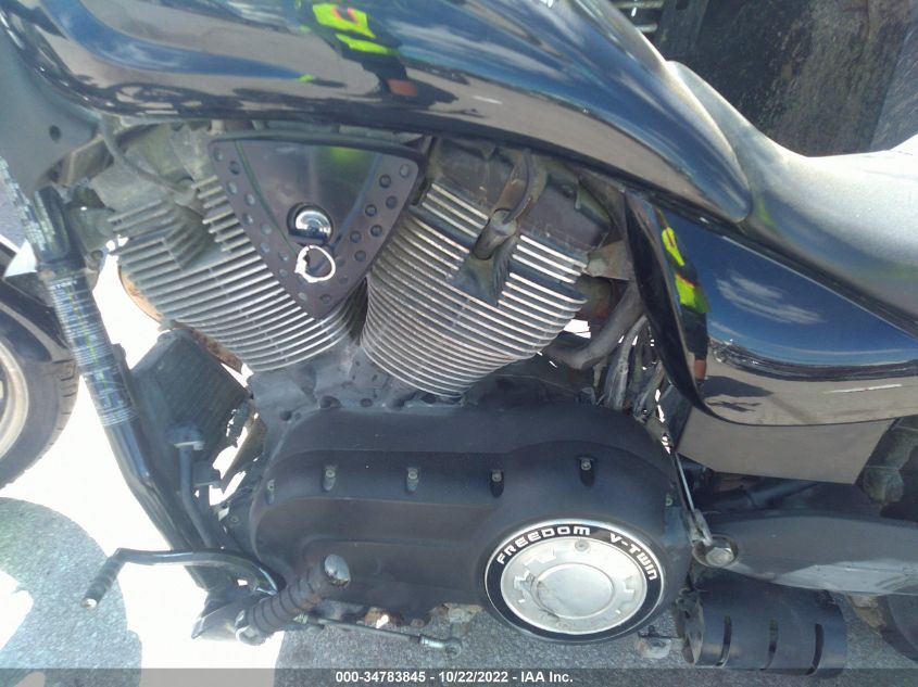 2013 VICTORY MOTORCYCLES VEGAS 8-BALL 5VPGA36N1D3018576