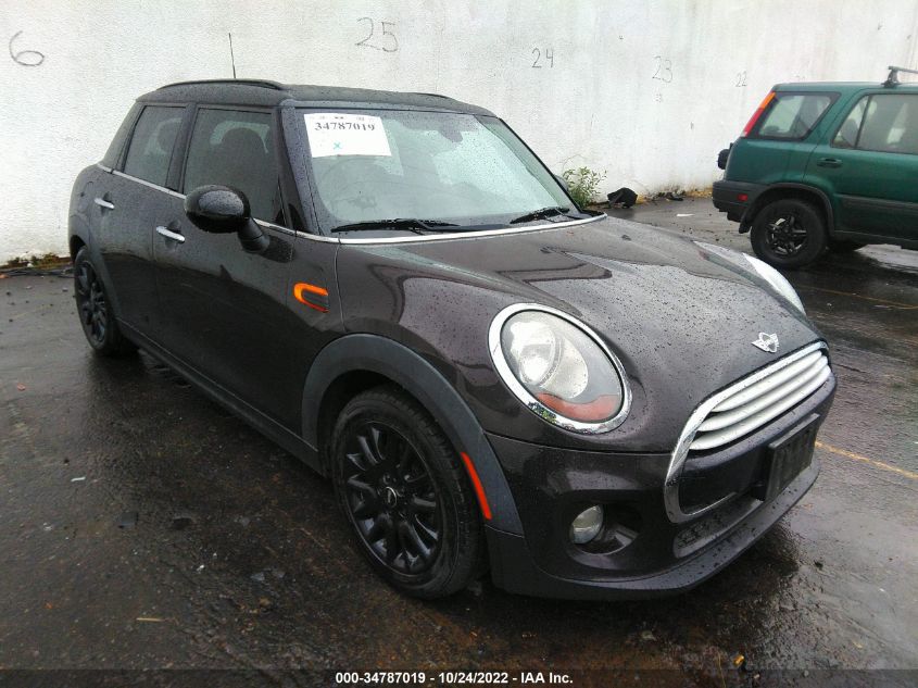2015 MINI COOPER HARDTOP 4 DOOR - WMWXS5C5XFT828834
