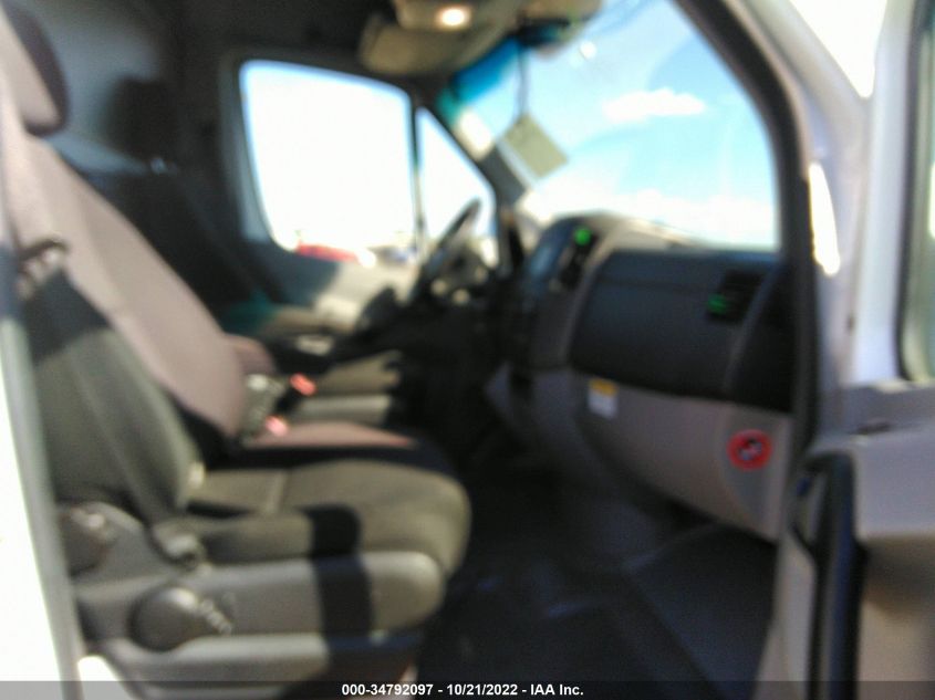 2016 MERCEDES-BENZ SPRINTER CARGO VANS WD3PF1DD7GP185269