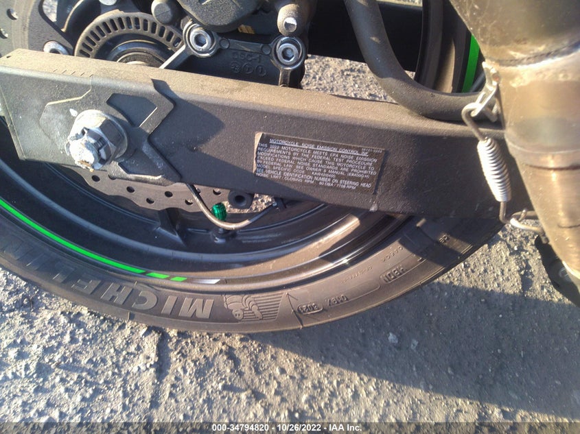 VIN JKAEXKG10NDAG9856 2022 KAWASAKI EX400
