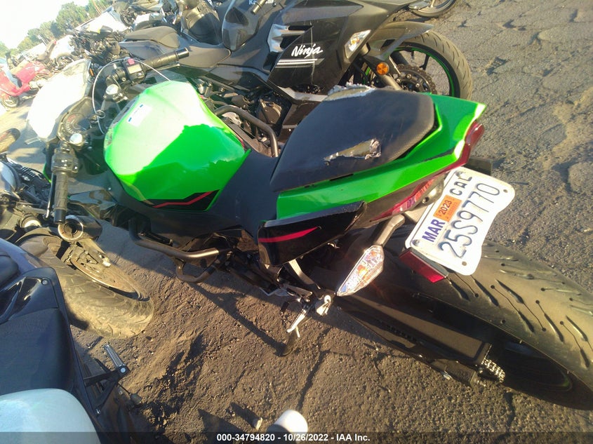 VIN JKAEXKG10NDAG9856 2022 KAWASAKI EX400