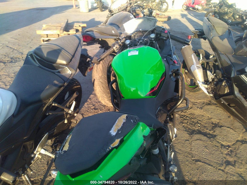 VIN JKAEXKG10NDAG9856 2022 KAWASAKI EX400