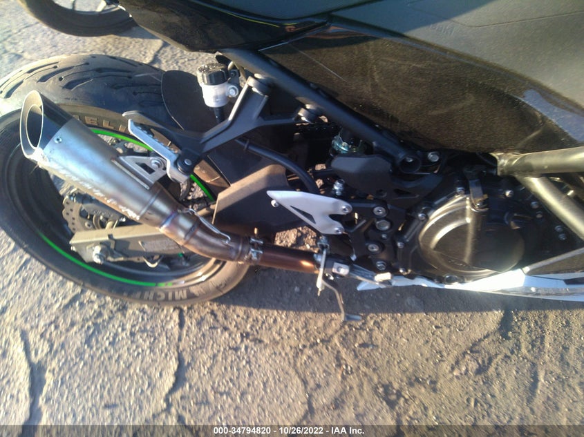 VIN JKAEXKG10NDAG9856 2022 KAWASAKI EX400