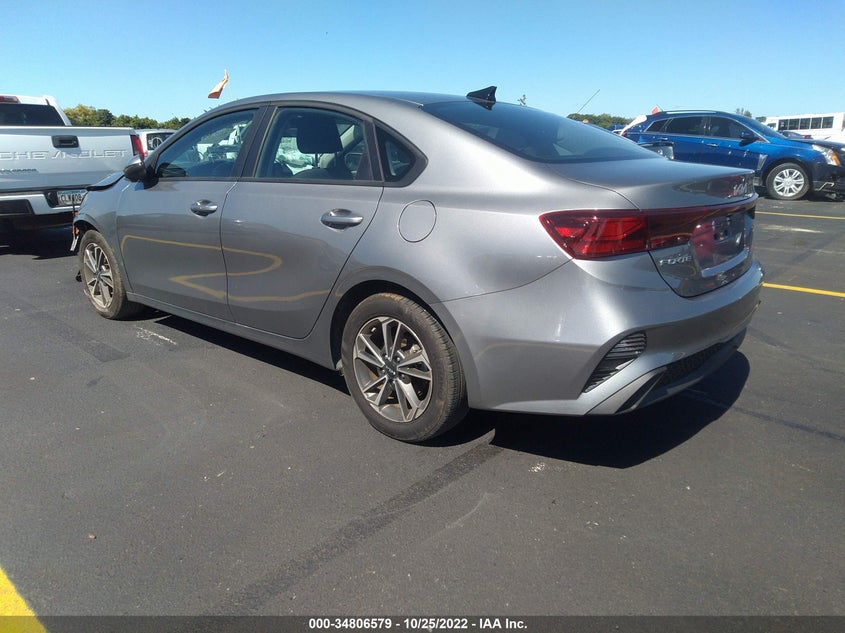 VIN 3KPF24AD7NE434959 2022 KIA FORTE LXS