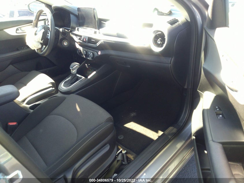 VIN 3KPF24AD7NE434959 2022 KIA FORTE LXS