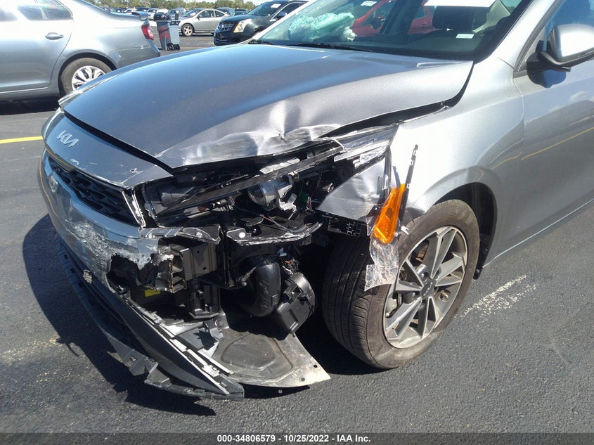 VIN 3KPF24AD7NE434959 2022 KIA FORTE LXS