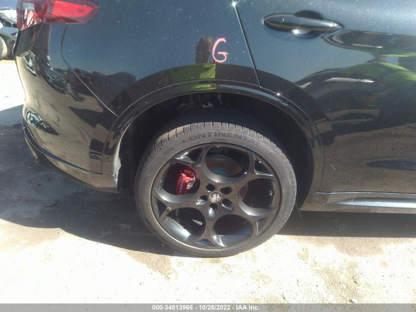 2022 ALFA ROMEO STELVIO VELOCE ZASPAKBN1N7D41221