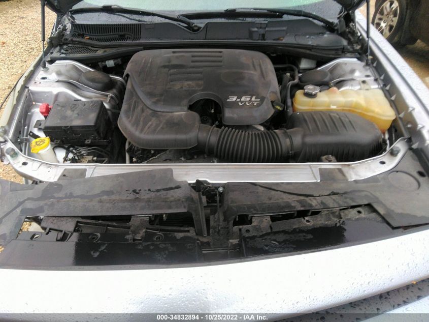 VIN 2C3CDZAG4JH121746 2018 DODGE CHALLENGER SXT