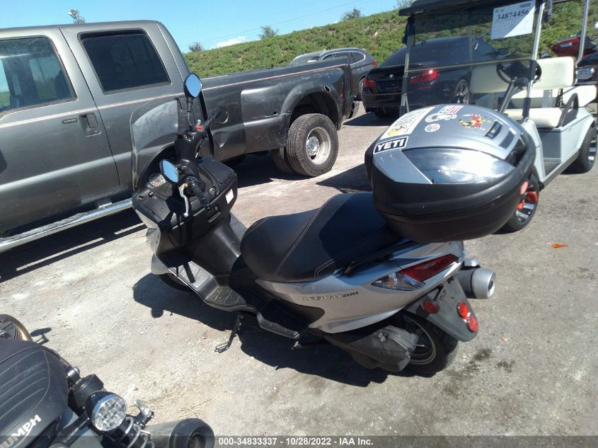 2014 SUZUKI UH200 MLCCH41A3E1600441