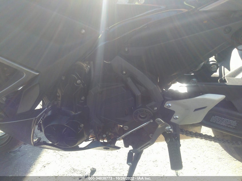 VIN ML5EXEM13MDA42286 2021 KAWASAKI EX650 M