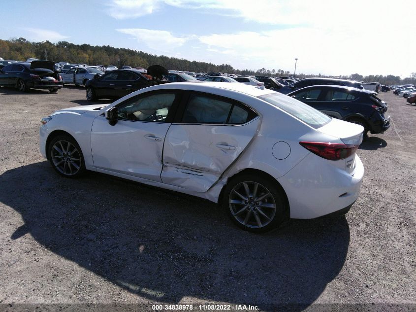 2018 MAZDA MAZDA3 4-DOOR TOURING 3MZBN1V33JM255417