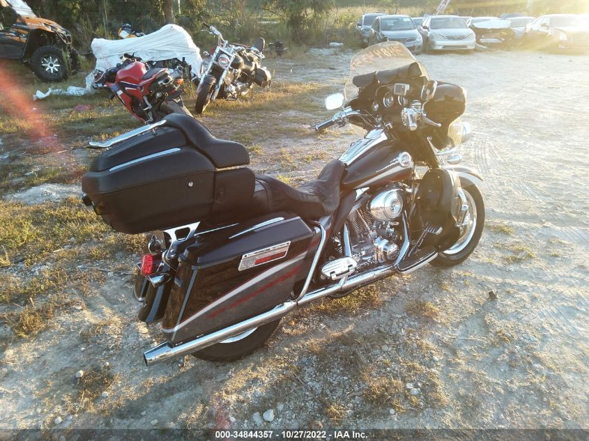 2006 HARLEY-DAVIDSON FLHTCUSE 1HD1PRE136Y957267