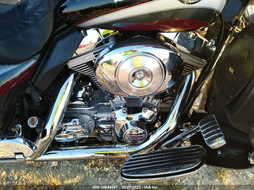 2006 HARLEY-DAVIDSON FLHTCUSE 1HD1PRE136Y957267