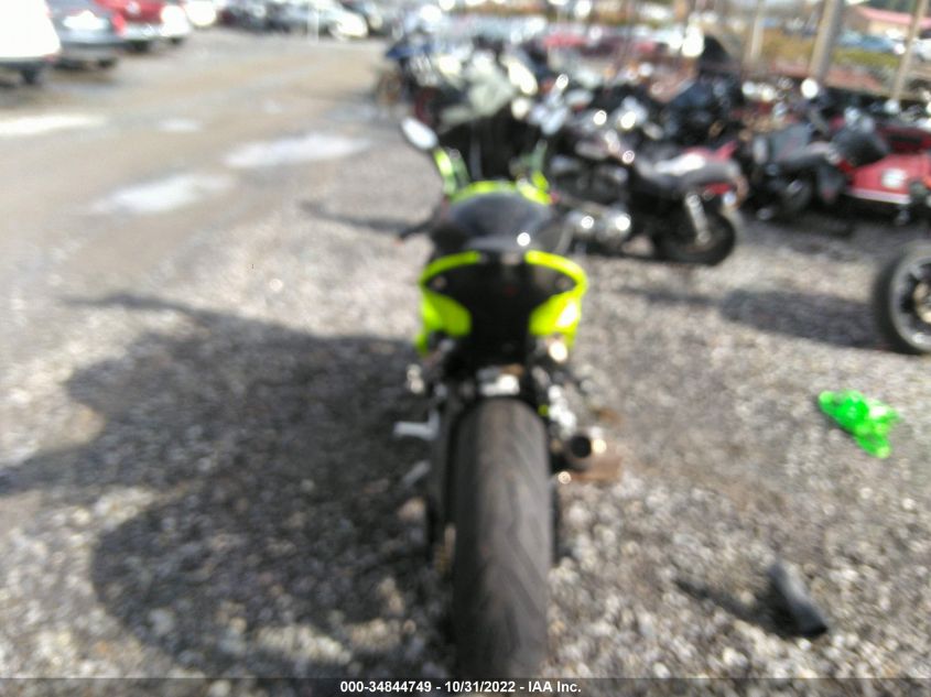 2022 BMW S 1000 RR WB10E2308N6F95855