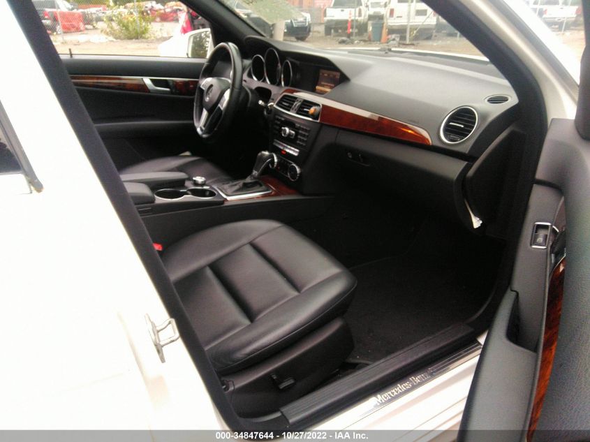2014 MERCEDES-BENZ C-CLASS C 300 WDDGF8AB7ER316158