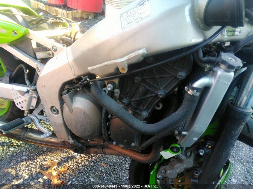 2002 KAWASAKI ZX600 J1 JKAZX4J132A050660