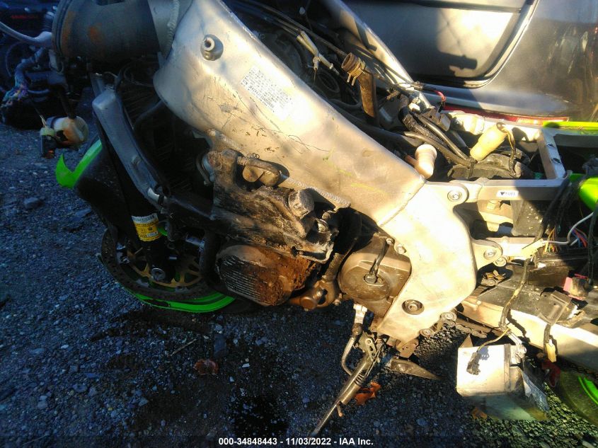 2002 KAWASAKI ZX600 J1 JKAZX4J132A050660