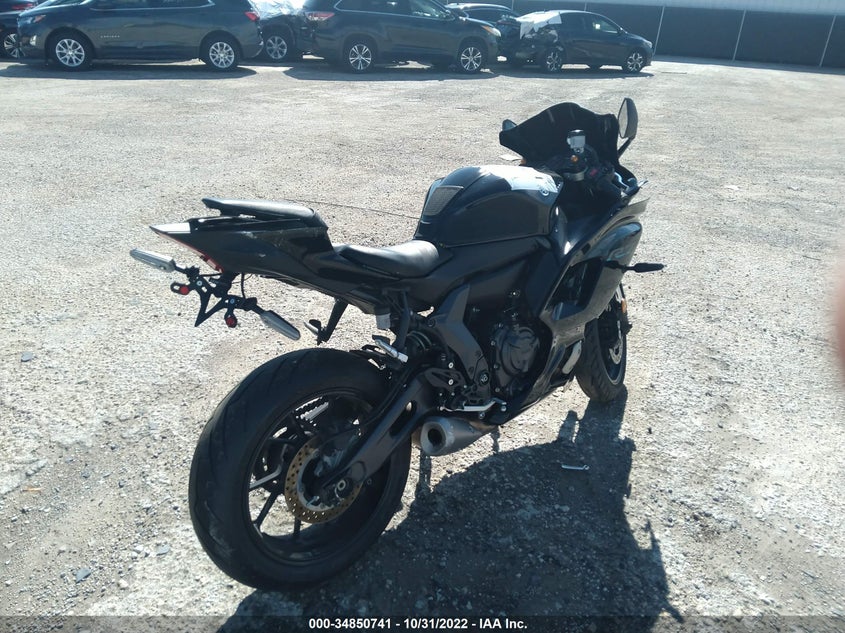 VIN JYARM38E7NA003469 2022 YAMAHA YZFR7