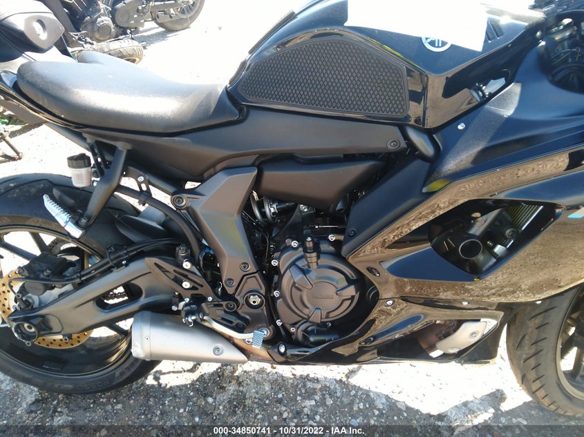 VIN JYARM38E7NA003469 2022 YAMAHA YZFR7