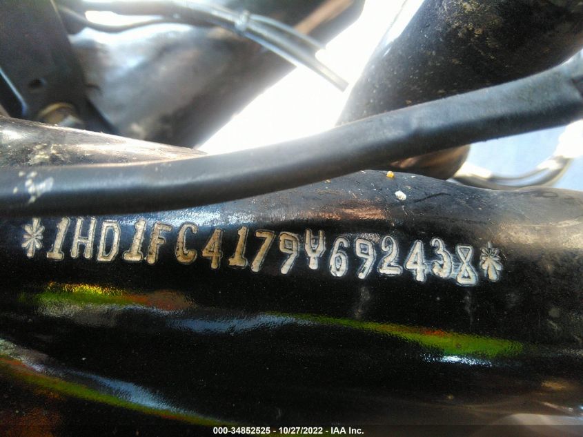 2009 HARLEY-DAVIDSON FLHTCU 1HD1FC4179Y692438