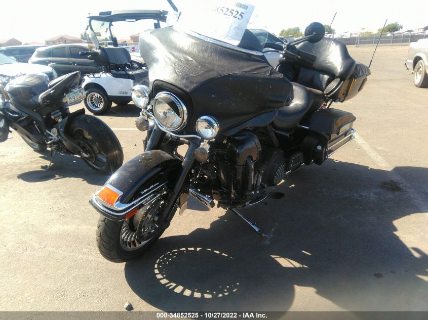 2009 HARLEY-DAVIDSON FLHTCU 1HD1FC4179Y692438
