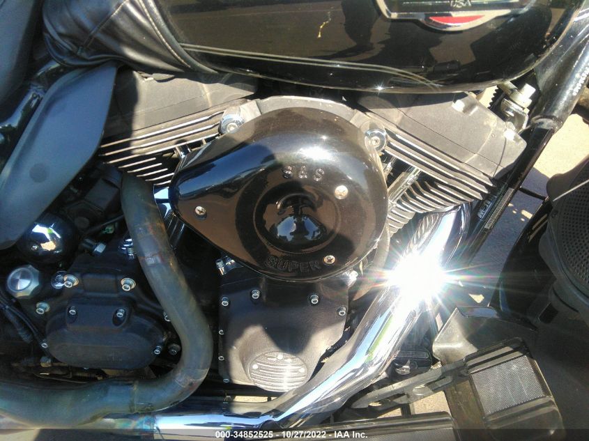 2009 HARLEY-DAVIDSON FLHTCU 1HD1FC4179Y692438
