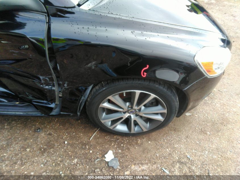 2013 VOLVO C70 T5 YV1672MC1DJ137027