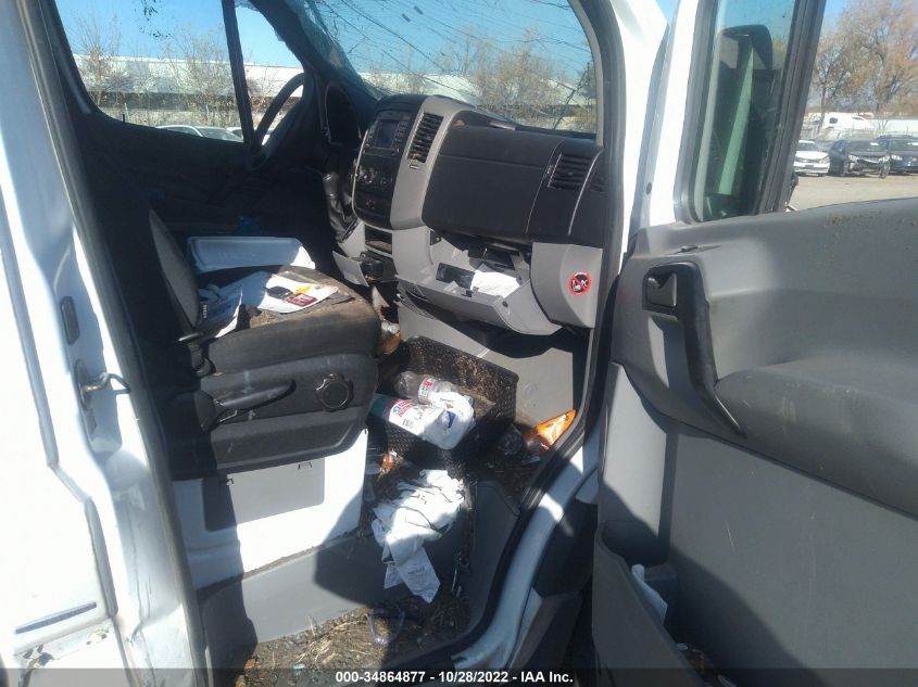 2016 MERCEDES-BENZ SPRINTER CARGO VANS WD3PE8DDHGP272075