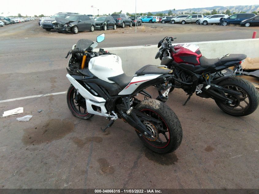 2019 YAMAHA YZFR3 A MH3RH18Y5KK002044